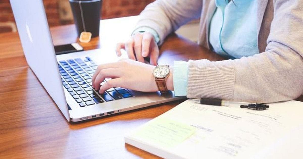 5 Beneficios de estudiar en línea